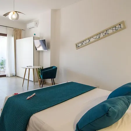 Jolie Bed & Breakfast