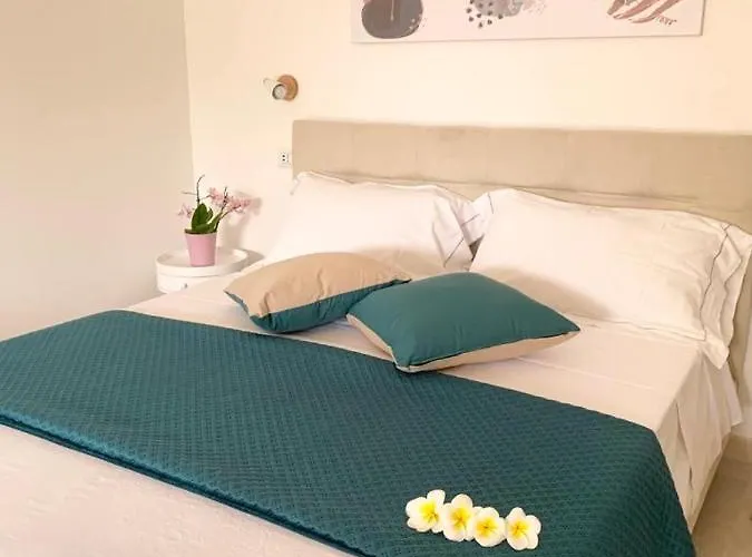 Jolie Bed & Breakfast 3*