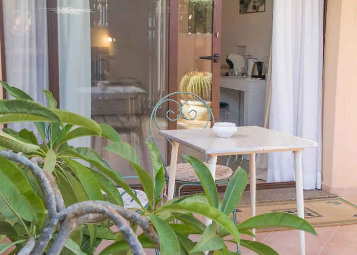 Jolie Bed & Breakfast